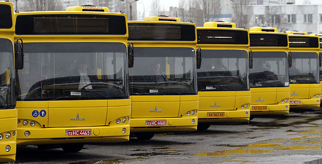 На час проведення поминальних днів місто додатково запустить понад 450 одиниць пасажирського транспорту